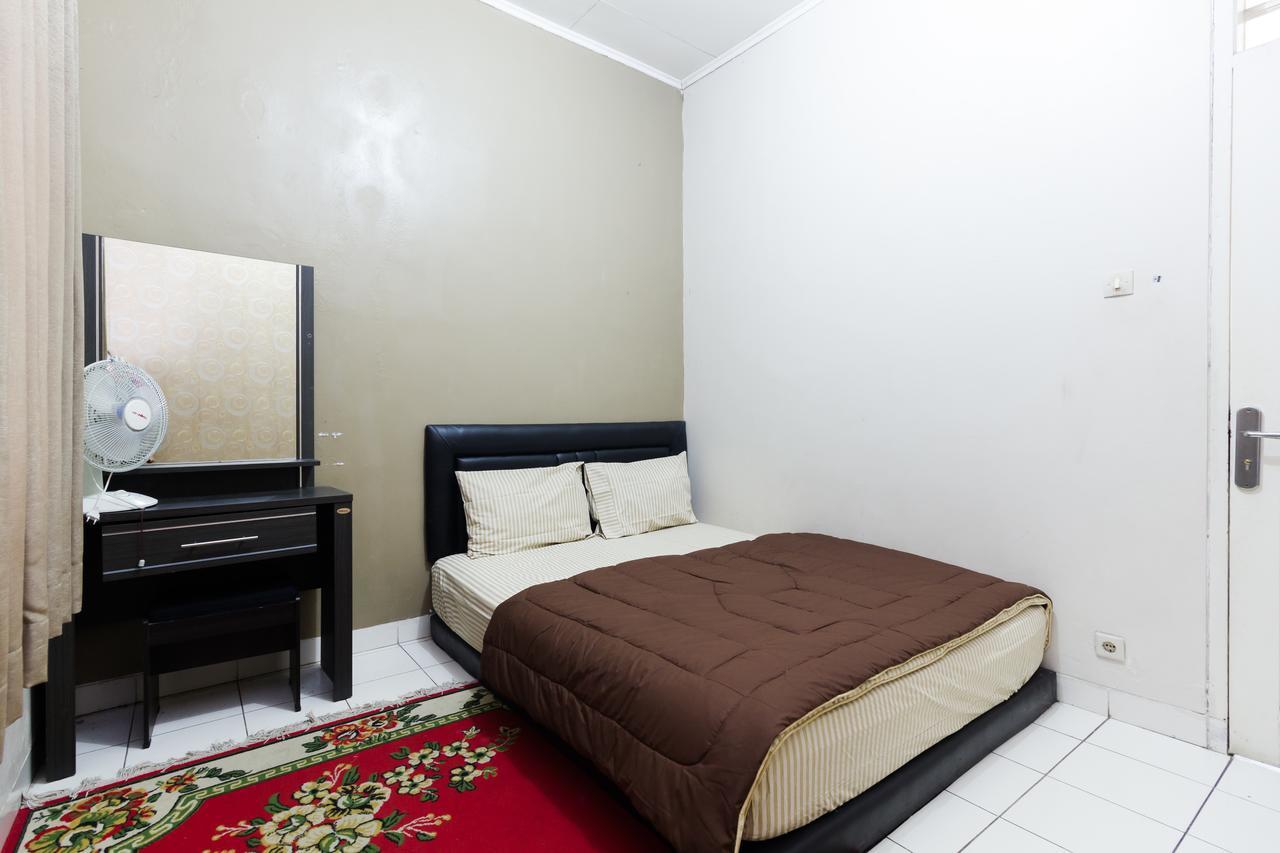 Pele Guesthouse Bandung Exterior foto